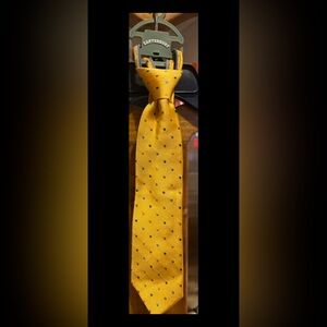 Men's Canterbury Yellow Polka Dot Tie 12” zippered
